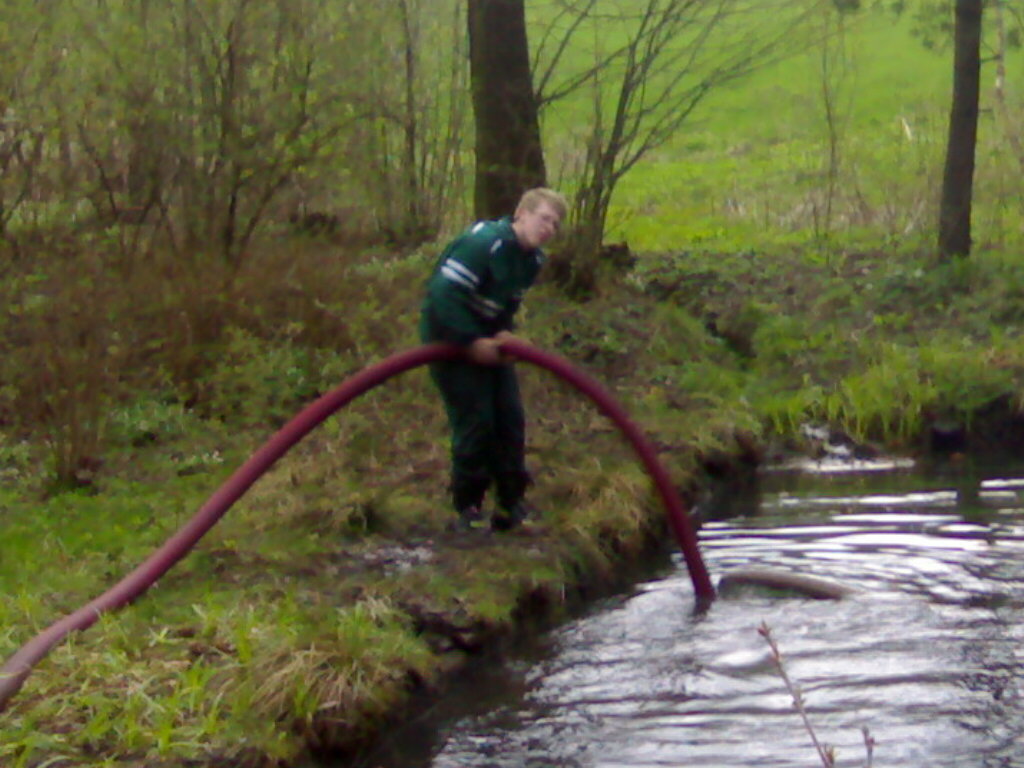 25042008610.jpg